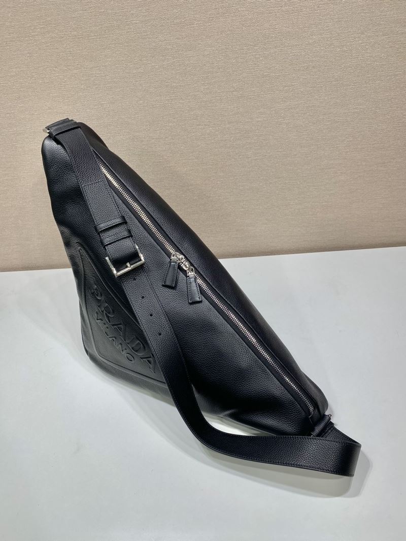 Pra*a triangle pouch